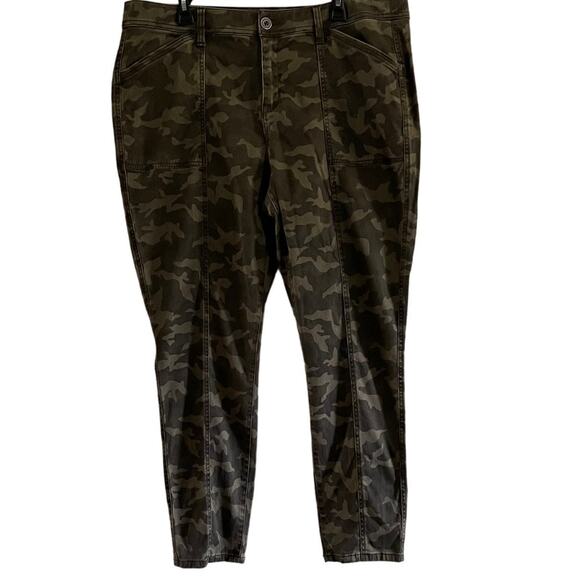 LANE Bryant Women's Military Camo Green Plus Size 20 Pants - Picture 1 of 8